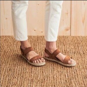 Jenni Kayne Suede Sunday sandals size 39 camel color